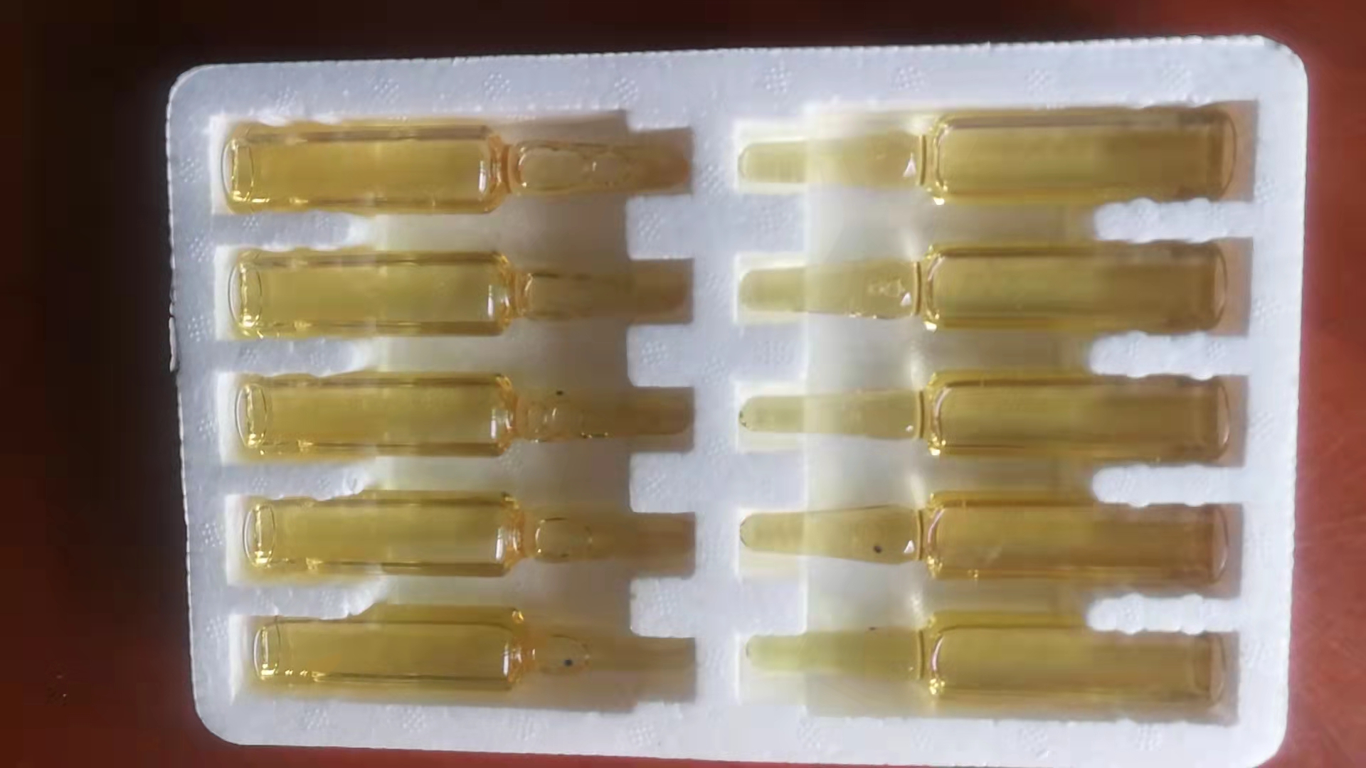 熱毒消炎康注射液，獨特的進口增效因子組方對各種動物熱毒炎癥注射后快速見效，注射一次就搞定的獸醫(yī)常備殺手锏王牌級別藥物
